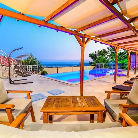 You Will Love This Luxury 4 Bedroom Villa, 1005 别墅 *