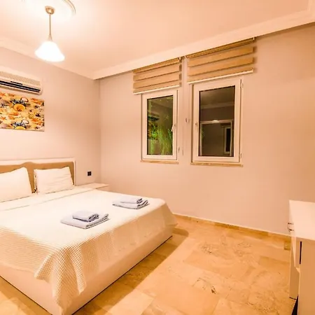 You Will Love This Luxury 4 Bedroom Villa, 1005 费特希耶