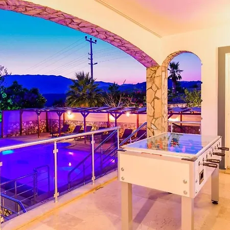 You Will Love This Luxury 4 Bedroom Villa, 1005 Villa *