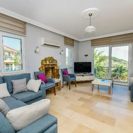 You Will Love This Luxury 4 Bedroom Villa, 1005 Villa